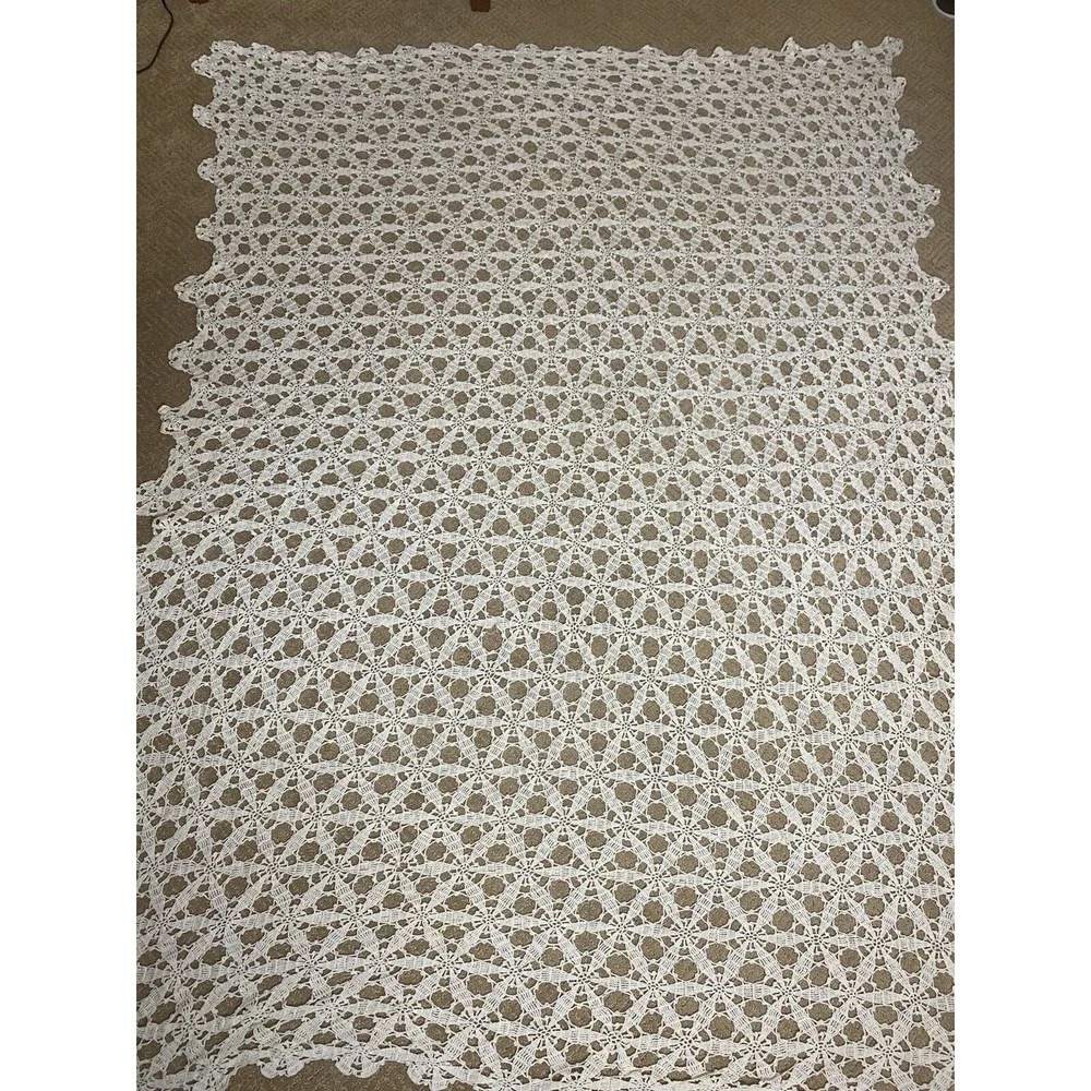 Vintage Handmade Crochet‎ Doily Tablecloth Bedspread Ecru Off White Twin 80